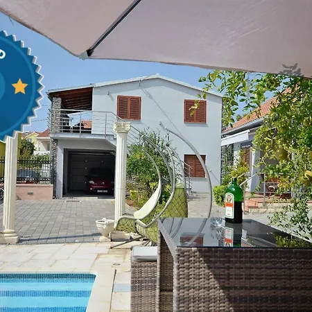 Apartamento Pool & Sport Holiday *